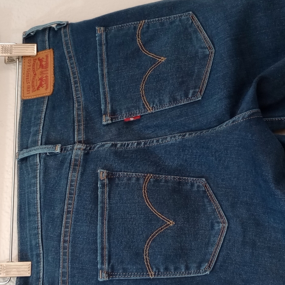 CCO | LEVI STRAUSS & CO.| 26"" waist HIGH RISE SUPER SKINNY - Picture 8 of 11